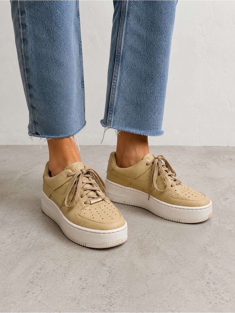 Nike Women's Air Force 1 Leather